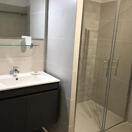 Port Superbe T3 Climatise Proche Et Commerces